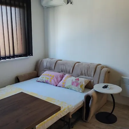 Luka 2 Holiday home *